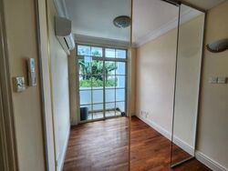 Kew Crescent (D16), Terrace #554644451